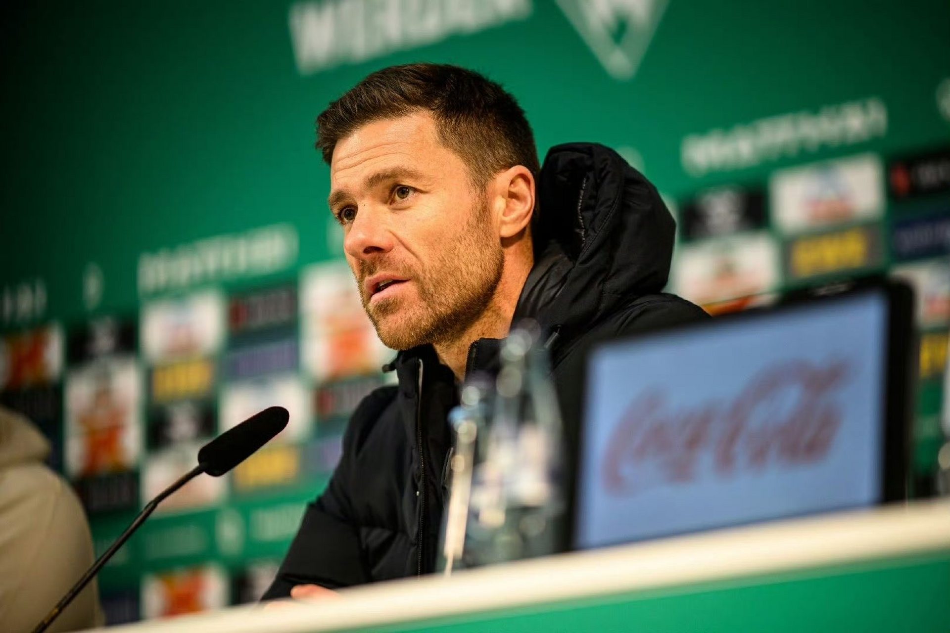 勒沃库森主教练对球队表现感到满意 勒沃库森主教练对球队表现感到满意